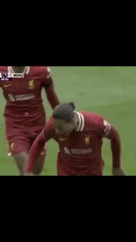 افضل مدافع في العالم #انيغو_مارتينيز #برشلونة #inigomartinez #barcelona #قلب_الاسد 