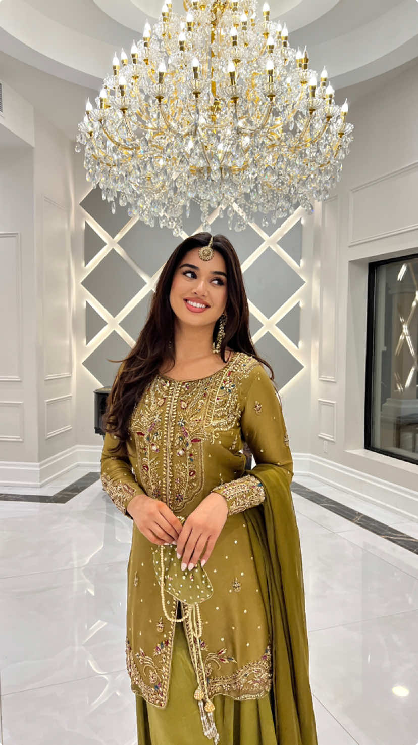 GRWM for a pakistani baraaat #foryoupage#fyp#pakistani#desi#baraat#grwm#makeuptutorial#greenscreen 