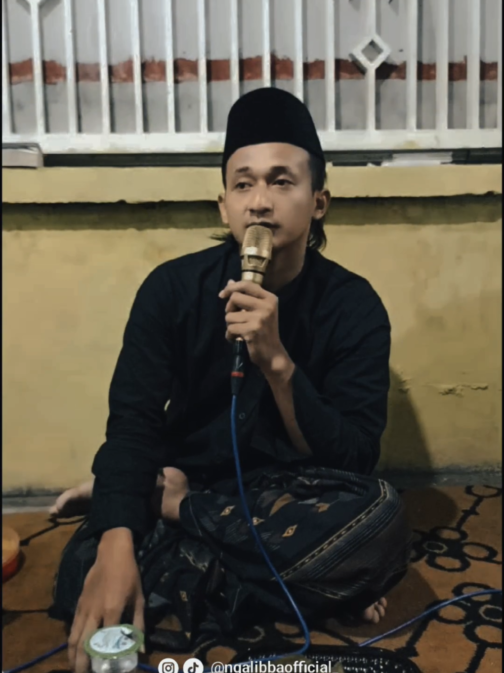 nggak usah terlalu mikirin jodoh, siapa tahu jodohmu lebih dari satu😅😅 yang dibaca surat an nisa, ayat 1-5 #murojaah #nderesquran #hafidzquran #fyp 