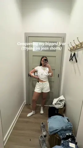 I hateeeee jean shorts but I'm in the market for a new pair!! Which do we like the best?! All from @abercrombie obviiiii    #jeanshorts #fyp #shorts #shopping #abercrombie #abercrombieshorts 