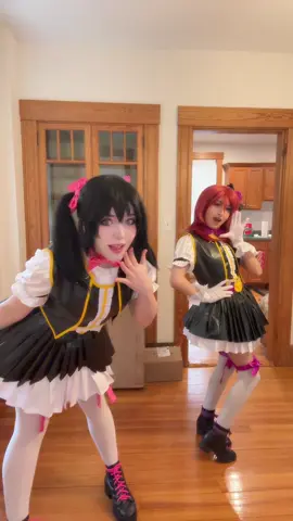 THATS A CHECK!! nico maki edition 😎 @✧･ﾟ *✧･ﾟ* 　ᴍɪʀᴀ　 *･ﾟ✧･ﾟ✧ #nicomaki #lovelive #cosplay #anime #cosplayer 