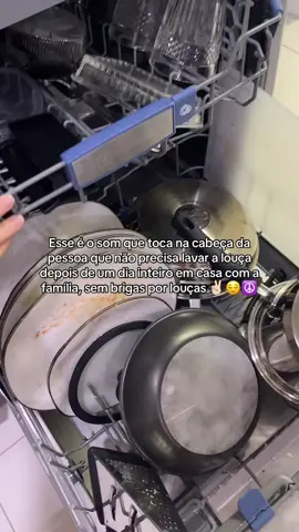 Eu a apelida carinhosamente de “salvadora de casamentos” #lavaloucas #donadecasa #rotinadecasa #foryoupage #homedecor 