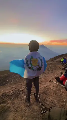 Amo mi Guate🥺♥️🇬🇹#paratiiiiiiiiiiiiiiiiiiiiiiiiiiiiiii #acatenango #foryou #foryoupage 