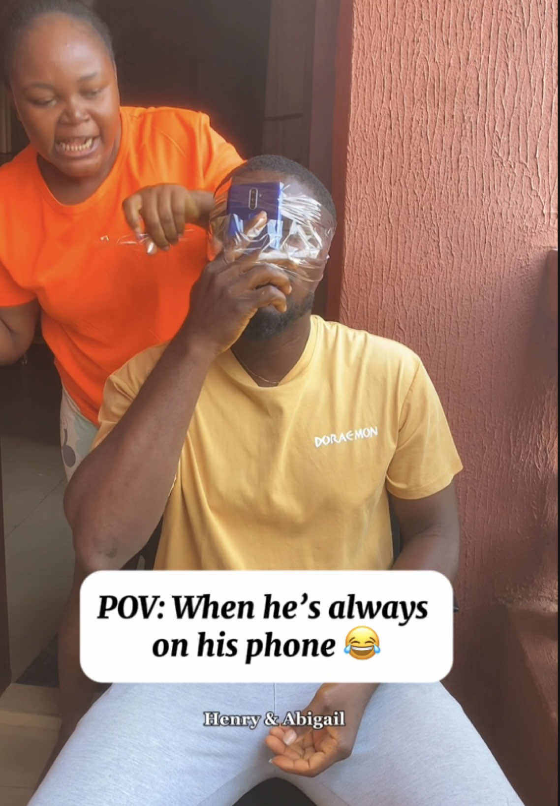 When he’s always on his phone 😂🤣 #couple #funnyreels 