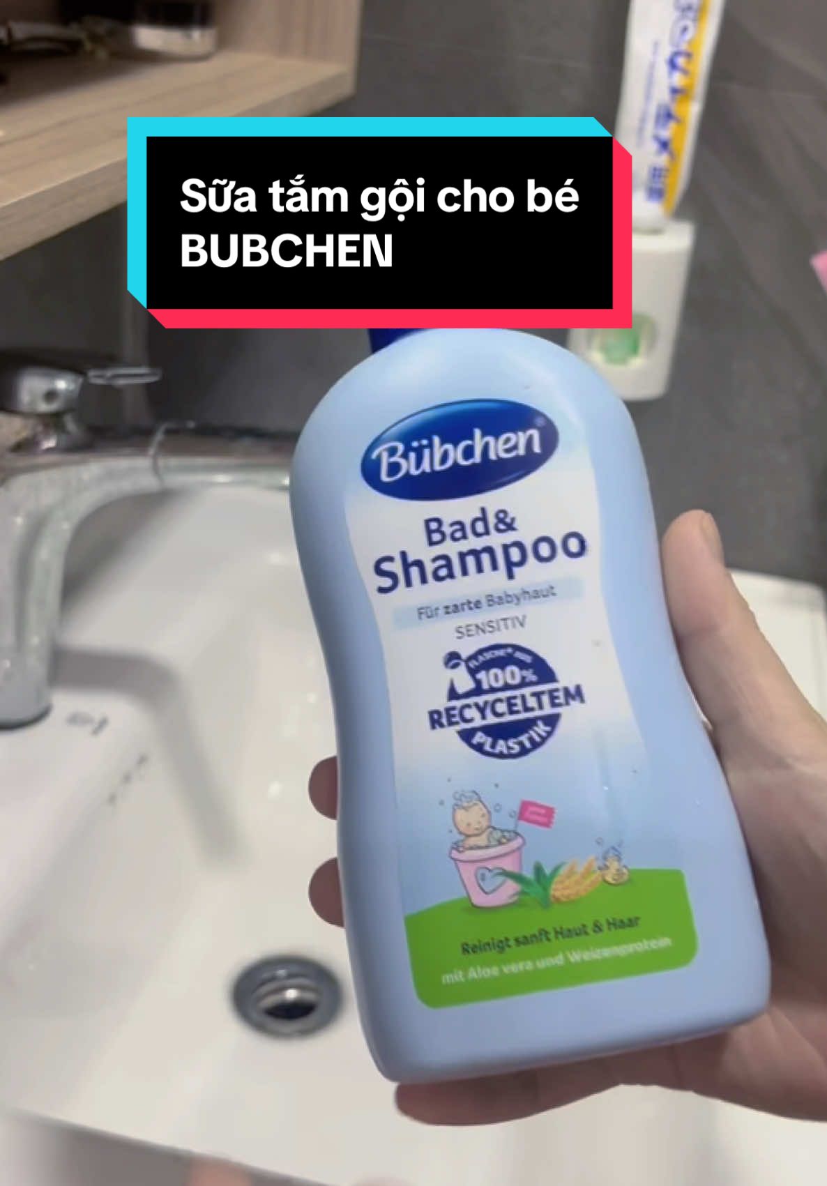 Sữa tắm gội Bübchen thương hiệu 🇩🇪 nổi tiếng toàn cầu về chăm sóc làn da của bé yêu. ❤️ Chiết xuất tự nhiên, PH cân bằng, an toàn với làn da bé. 💚 Tinh dầu giúp làm sạch da và kháng khuẩn hiệu quả 💙 Hương thơm tự nhiên, nhẹ nhàng 👼👼 Sản đã được kiểm nghiệm da liễu tuyệt đối an toàn cho da bé! #xuhuong #mebimsua #trend #viralvideo 