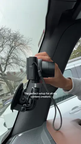 This is a staple from now on. Couldn’t recommend it more! 📱📷 #tripod #car #caraccessories #phonemount #cameratripod 