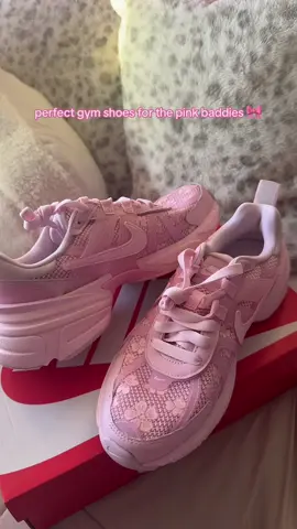 Nike v2k run in pink foam/arctic pink 🌸