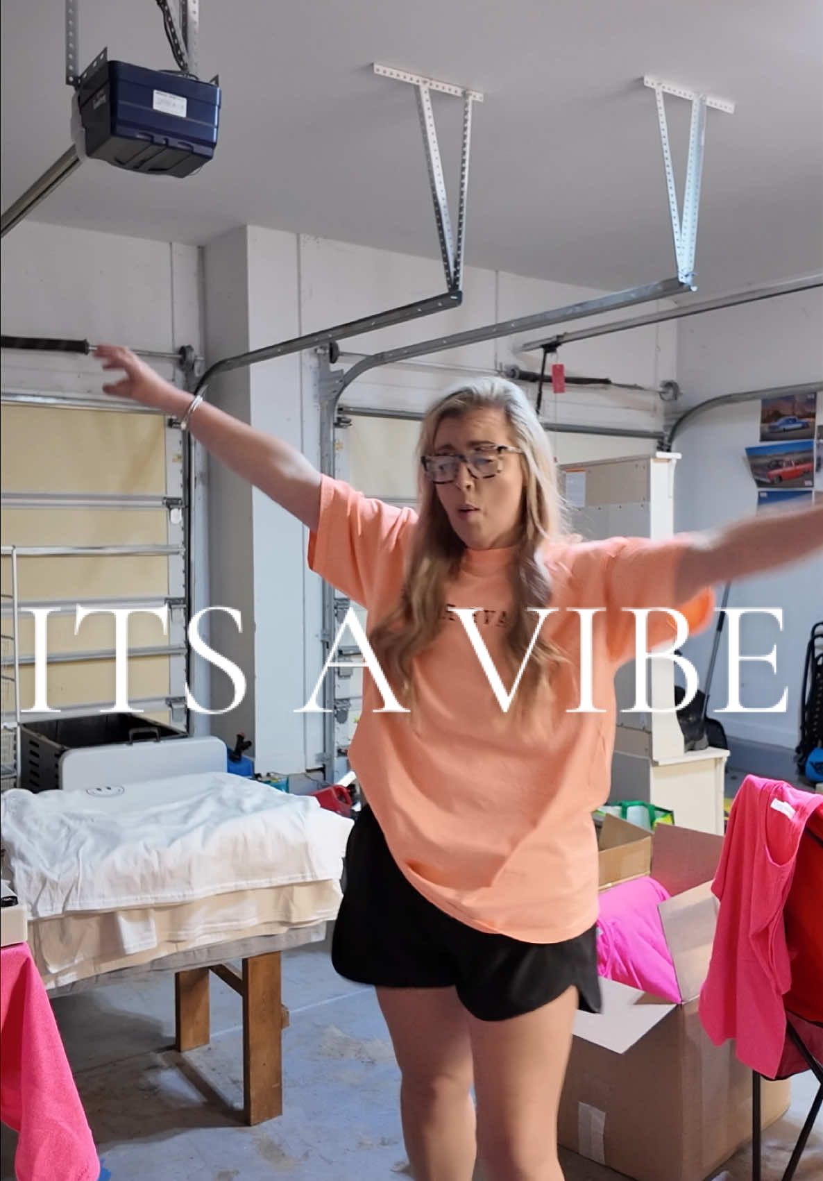 No, cause this song and this tee are a vibeeeeee! 😂 My shirt and this one are in my showcase 🤪 #GraphicTeeHaul #StreetwearStyle #OOTD #TryOnHaul #TeeStyle #TrendyTees #TikTokFashion #CasualFitCheck #StyleInspo #WardrobeRefresh