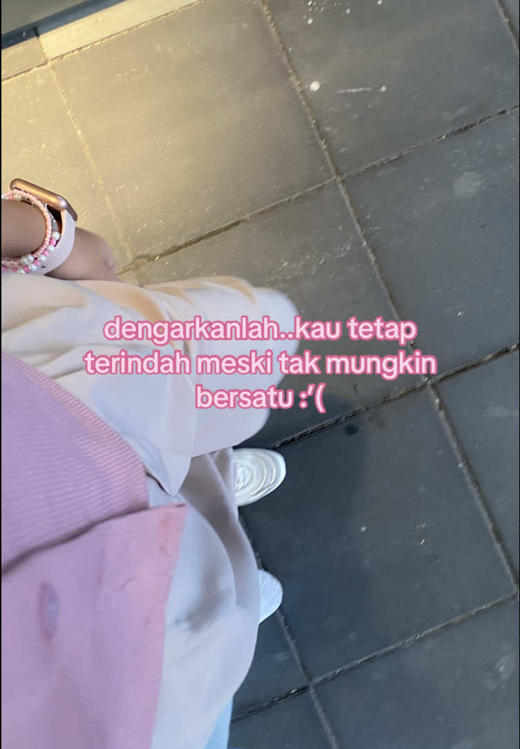 @ brondong itu :} #kahitna 