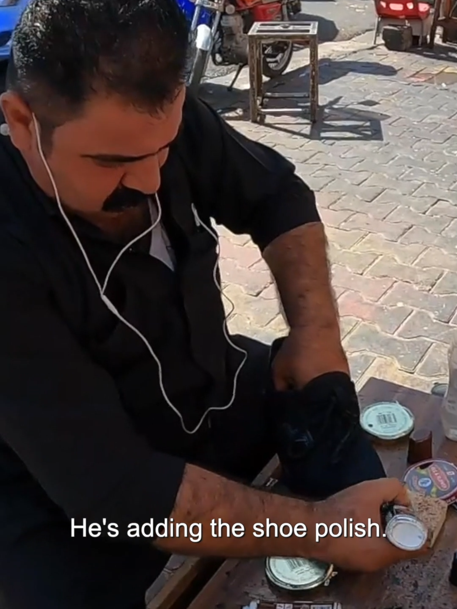 $17 Street Shoe Cleaning in Kurdistan 🇮🇶