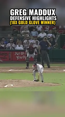 Greg Maddux's Gold Glove Plays [18 Gold Gloves] #MLB #baseball #mlbb #yankees #baseballclips #MLB 