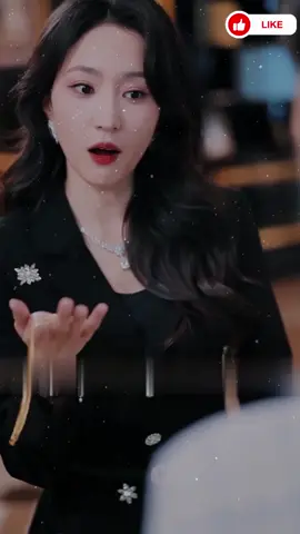 El verdadero propietario de la villa #drama #fyp #spain #pelicula #viral_video #foryoupage❤️❤️ #españa🇪🇸 #spain🇪🇸 #españa #peliculas 