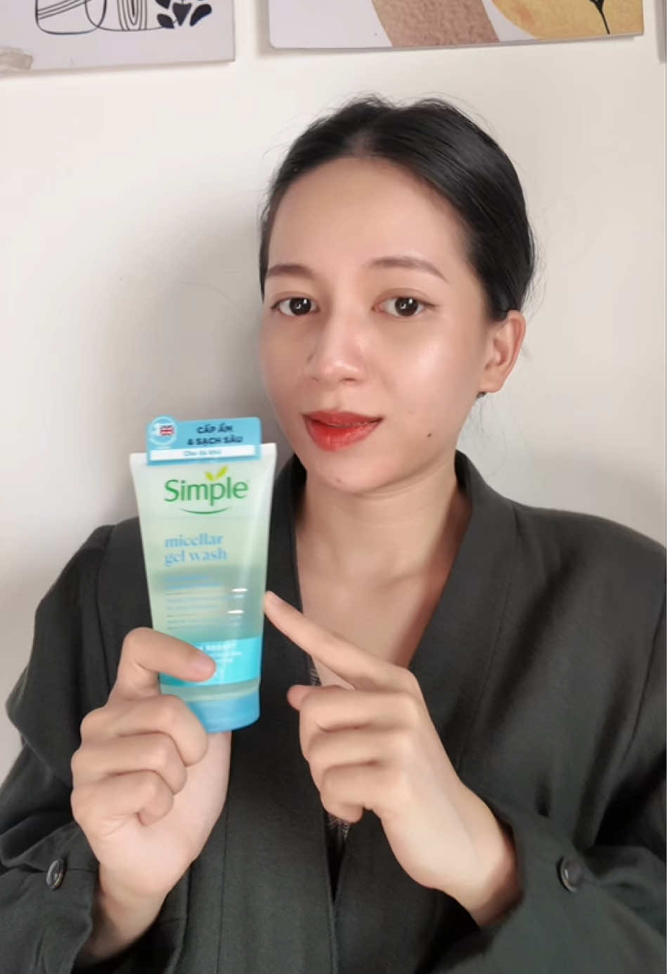 Dòng sữa rửa mặt dịu nhẹ lành tính da khô đây, rất đáng trải nghiệm #simple #simpleskincare #simpletip #hoptaccungunilever #minhthurv 