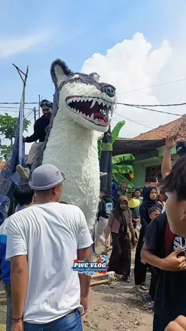 Arak-Arakan Mapag Sri Desa Slangit 2025 #pwcvlog #pwcvlog2 #mapagsri #desaslangit #slangit #arakarakan #arakarakancirebon #arakarakan2025 #karnaval #carnaval #cirebonjeh #fypcirebon #fyp #fypp 