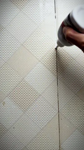Chai lọ sơn kẻ viền gạch hoa nền nhà tường nhà #sonviengschhoa #keviengschmen #oplatgach 
