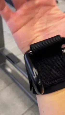 Your bigger musces shoba bestronger you than your grip! do helptkeep liftingip! heavier lifting straps or hooks are a must! #workout #liftinghooks #gymreapers #tiktokshoprestock 