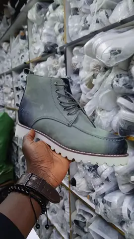 Fendi Boots now available size 40-45 ksh.4000 📞0758570118 #fendi  #boots #bootseason #fendiboots boots #kenyantiktok🇰🇪 #howtostyleoutfits #howtostyle #awefriquefootwear #fyp #fypシ゚ #shoesformen #bootsformen 