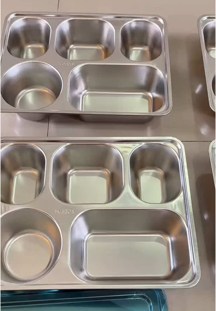Foodtray Stainless SUS 304 ✅ Kualitas food grade ✅ Tahan asam & basa ✅ Anti karat ✅ Gak mempan magnet! Cocok banget untuk dapur restoran, hotel, katering, atau bahkan rumah tangga. Harga? Langsung dari pabrik! Buat kamu yang punya usaha atau mau jadi reseller, ini produk potensial yang bisa kasih margin tinggi. Semua bisa kamu datangkan lewat Raja Import Indonesia dari sourcing, pengiriman, sampai beres di tangan kamu. Mau lebih mantap lagi? Ikut Tour China bareng Raja Import, cari barang langsung dari sumbernya, dan buka akses ke ribuan peluang baru! Jangan cuma jadi penonton, saatnya kamu ambil bagian dari pasar besar ini. #RajaImportIndonesia #rajaimport #langsungpabrik #tourchina #tripchina #JasaImportChina #rakstainlesssus304 #foodtray #bisnismudah #idebisnis #peluangusaha #peluangbisnis 