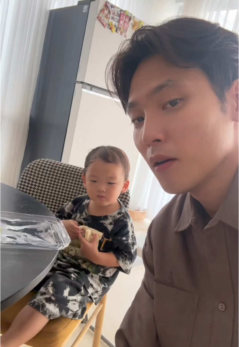 siapa berani dititip eunho?!? #eunho #daehoonjulia 