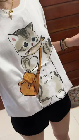Cutie ng Cat print 😻😽😸 #tshirt #cottontshirt #cottonshirt #cottontop #oversizedshirt #streetwear #streetwearfashion #japanesefashion 