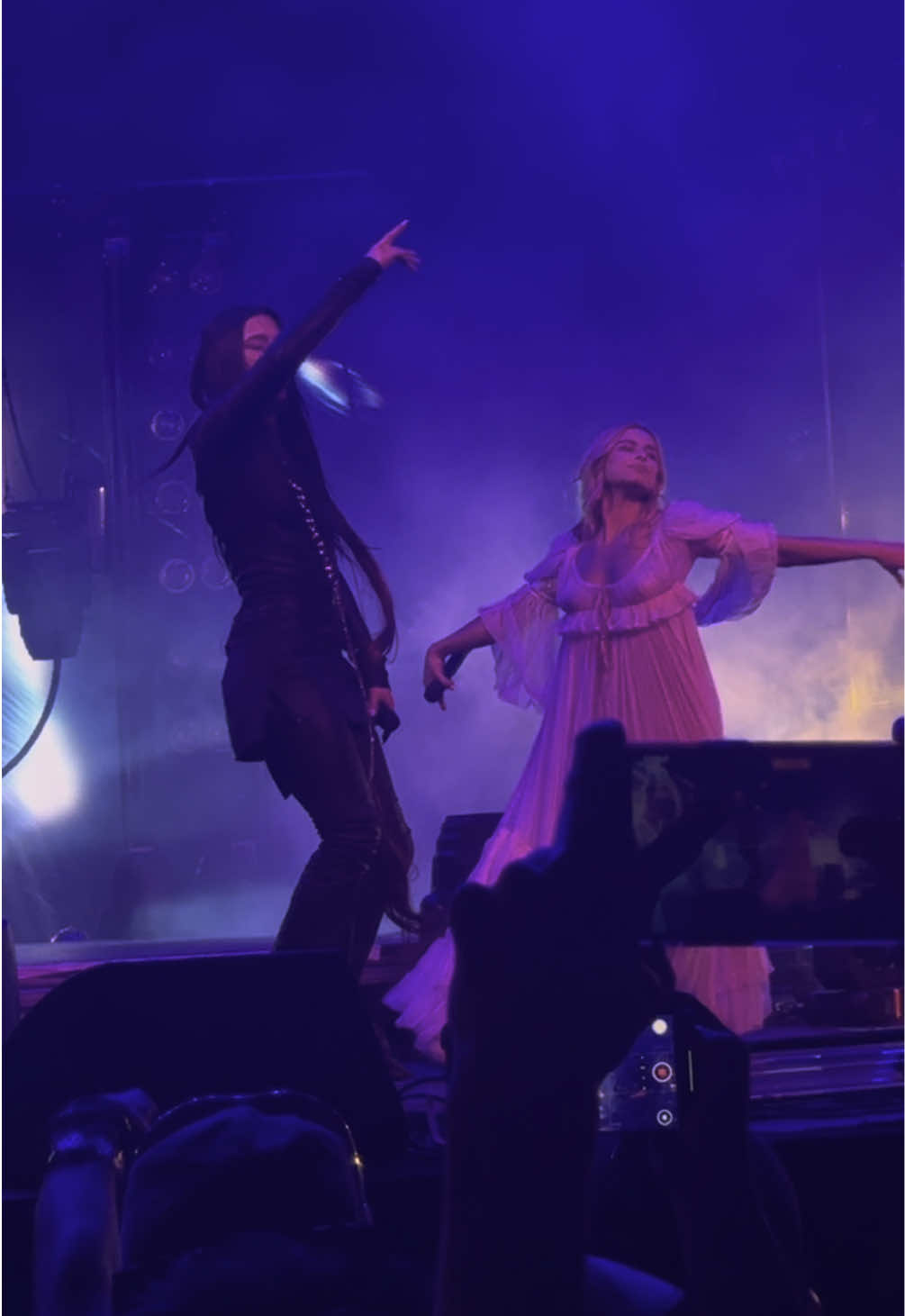 COACHELLA ARCAMARINE #coachella now this is a surprise guest @Addison Rae 