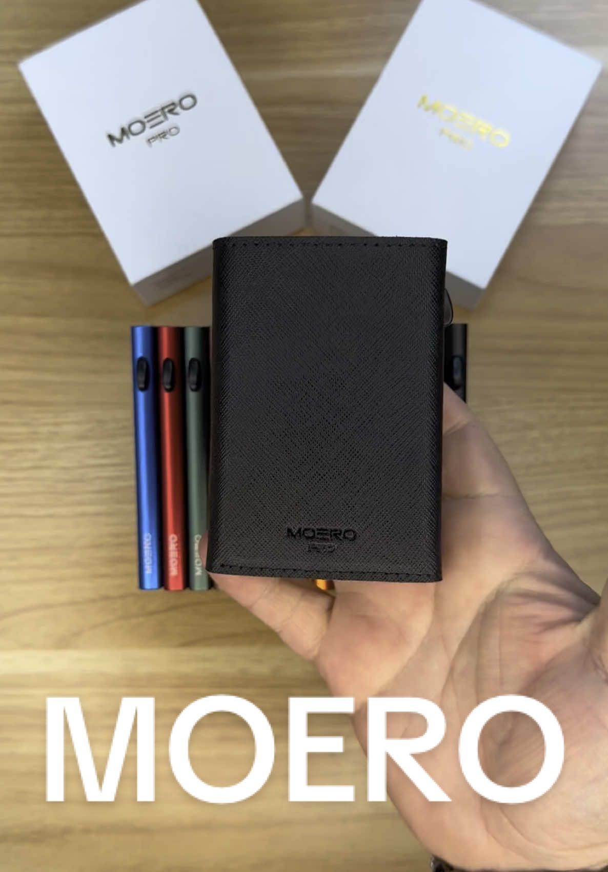 Il protagonista di oggi! Moero Pro Plus Saffiano Black Zip. 