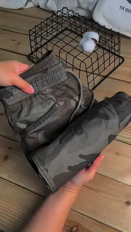 Ini dia guyss celana Jogger yang banyak dicari orang selain harganya murah kualitasnya juga bagus bgtt keren pokoknya😍😍 #celana #celanajogger #celanaloreng #celanapanjang #promoguncang44 