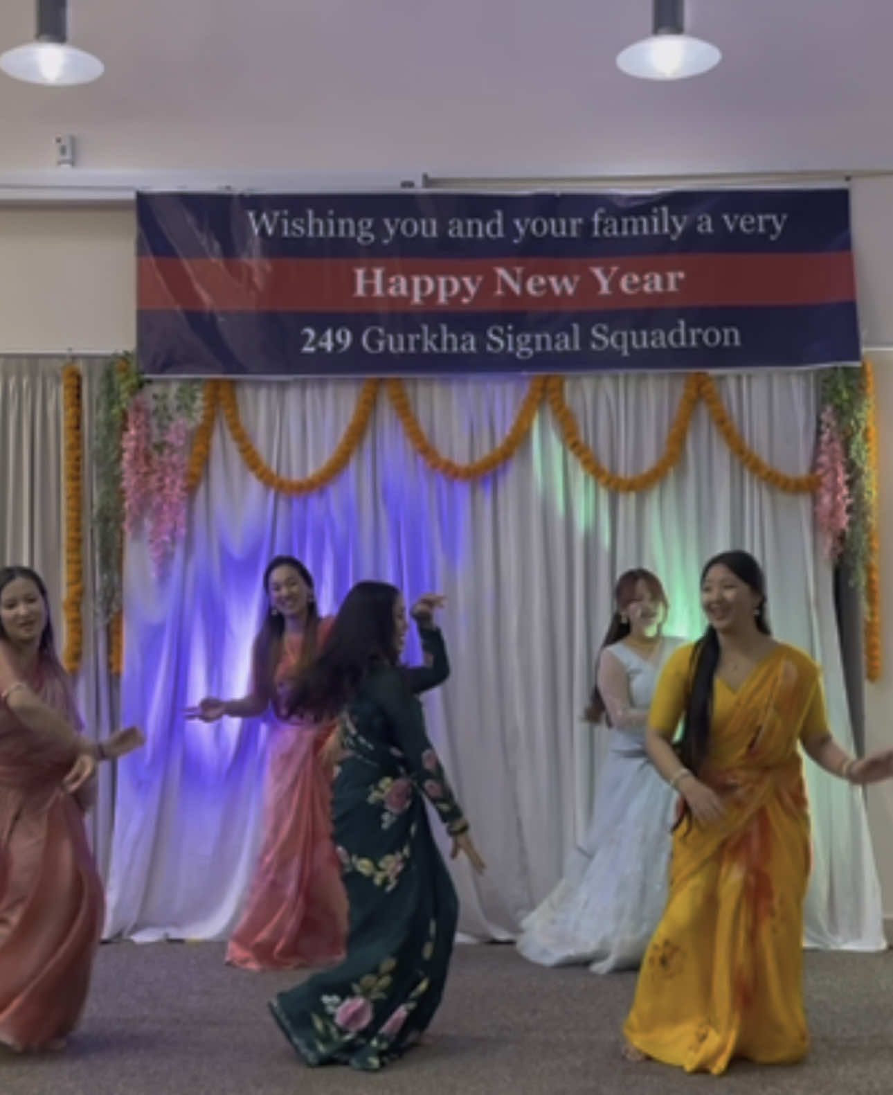 #part2 #udayomaantmrobatasaile #happynewyear #dance #fyp #goviral @Juliya_Koyuu @Aruna Lama @Peace🌻 @C 