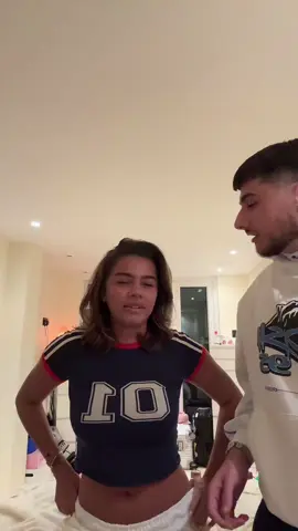 do tennesseethresh tạo với bản nhạc I WANT SOMETHING THAT I WANT của