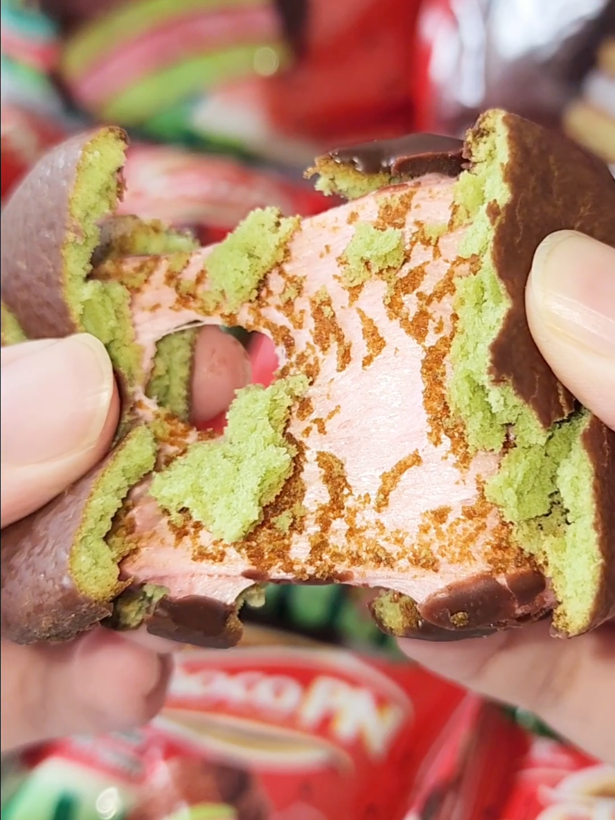 Combo 8 bịch bánh phủ socola Choco PN vị dưa haua mát lạnh và socola truyền thống #banhphusocola #chocopn #banhchocopn #banhchocopnduahau 