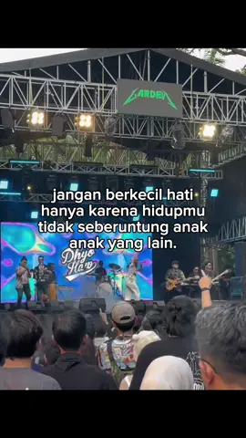 #standherealone #sha #indahtaksempurna #fosha #poppunk #poppunkmusic #poppunksnotdead #punk #punkrock #punksnotdead #poppunkband #feels #pov #fyppppppppppppppppppppppp 
