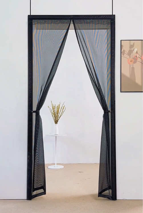 🦟❌#screendoor #bugfreehome #meshdoor #petfriendly #homeimprovement #selfsealingdoor #tiktokmademebuyit #tiktokshopfinds #spotlight #dealdrops #fyp #spotlightfinds