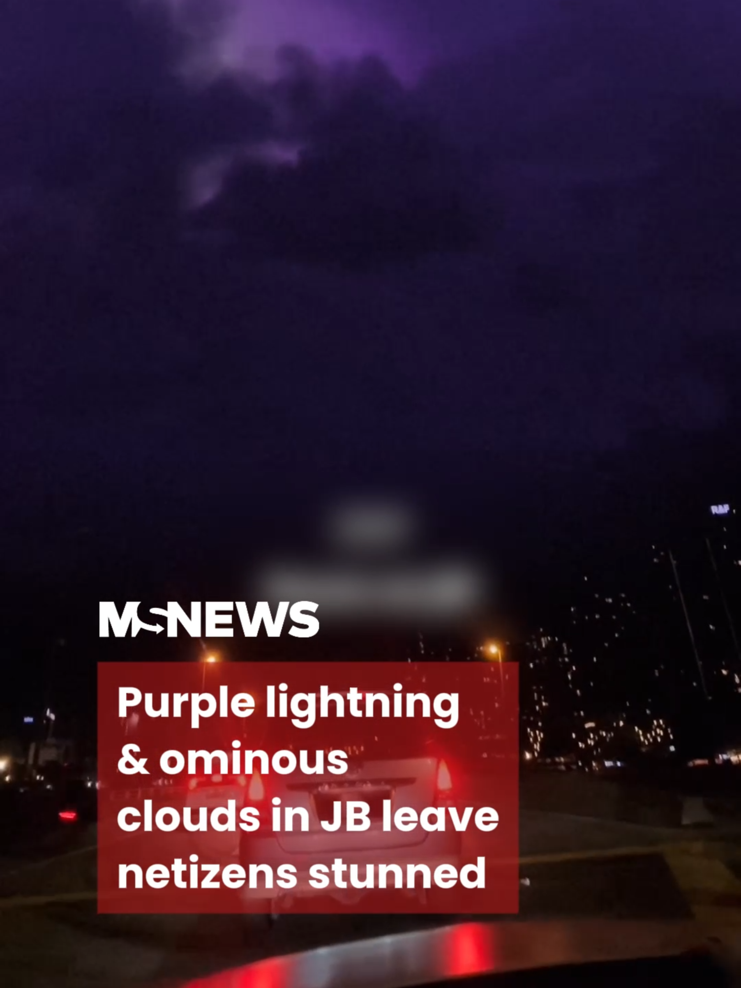 Without detailed meteorological data, the exact cause of the phenomenon in JB remains unknown. #mustsharenews #tiktoksg #fypsg @thesmartlocalmy