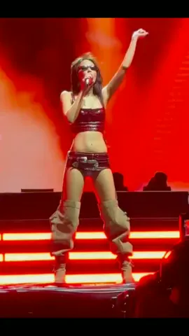 Like Jennie Coachella 2025 #JENNIE #LIVEJENNIEATCOACHELLA #jennieatcoachelle #JENCHELLA #dancelikejennie #jenniecoachellafancam #fancamjennie #outfitjennie #stylelikejennie 