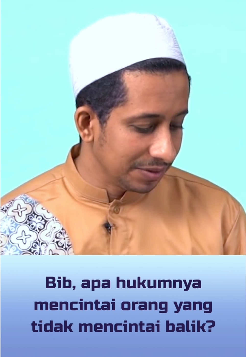 Ini sebenarnya konteksnya lg bercanda jawabin pertanyaan Pemuda Tersesat zaman dulu. Eh, tiba-tiba viral lg di Tiktok sekarang. Mungkin tak sedikit yg relate dgn bercandaan ini krn konteksnya merasa bodoh lantaran sudah ditolak terus, eh masih aja berharap. Padahal, ada tips sebenarnya dari Zulaikha yg mengejar cintanya Nabi Yusuf. Ketika Zulaikha mengejar Yusuf, ia tak mendapatkan Yusuf. Namun ketika Zulaikha mengejar Sang Pencipta Yusuf, ia mendapatkan Yusuf. Maka, cintai Yang Maha Cinta agar cintamu tak salah & gagal.