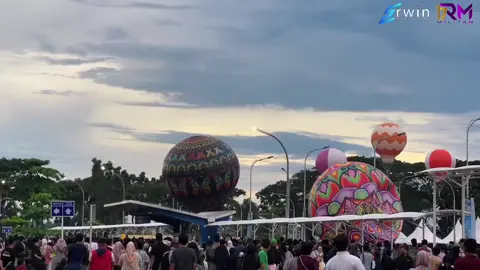 Balon nya memang gagal terbang tapi apresiasi nya gaboleh hilang, Terimakasih kami ucapak kepada segenap crew @balonwonosoboofficial yang sudah berusaha untuk mewarnai langit kabupaten Tangerang walau pun tidak direstui alam, semoga kami bisa berkunjung langsung ke wonosobo untuk melihat keindahan balon udara nya,,#ffffyyyyypppppp #festivalbalonudarawonosobo #WonosoboToTangerang #wonderfulindonesia #citrarayatangerang #EventTangerang #LangitBerwarna #foryourepage  @Malciputratangerang 