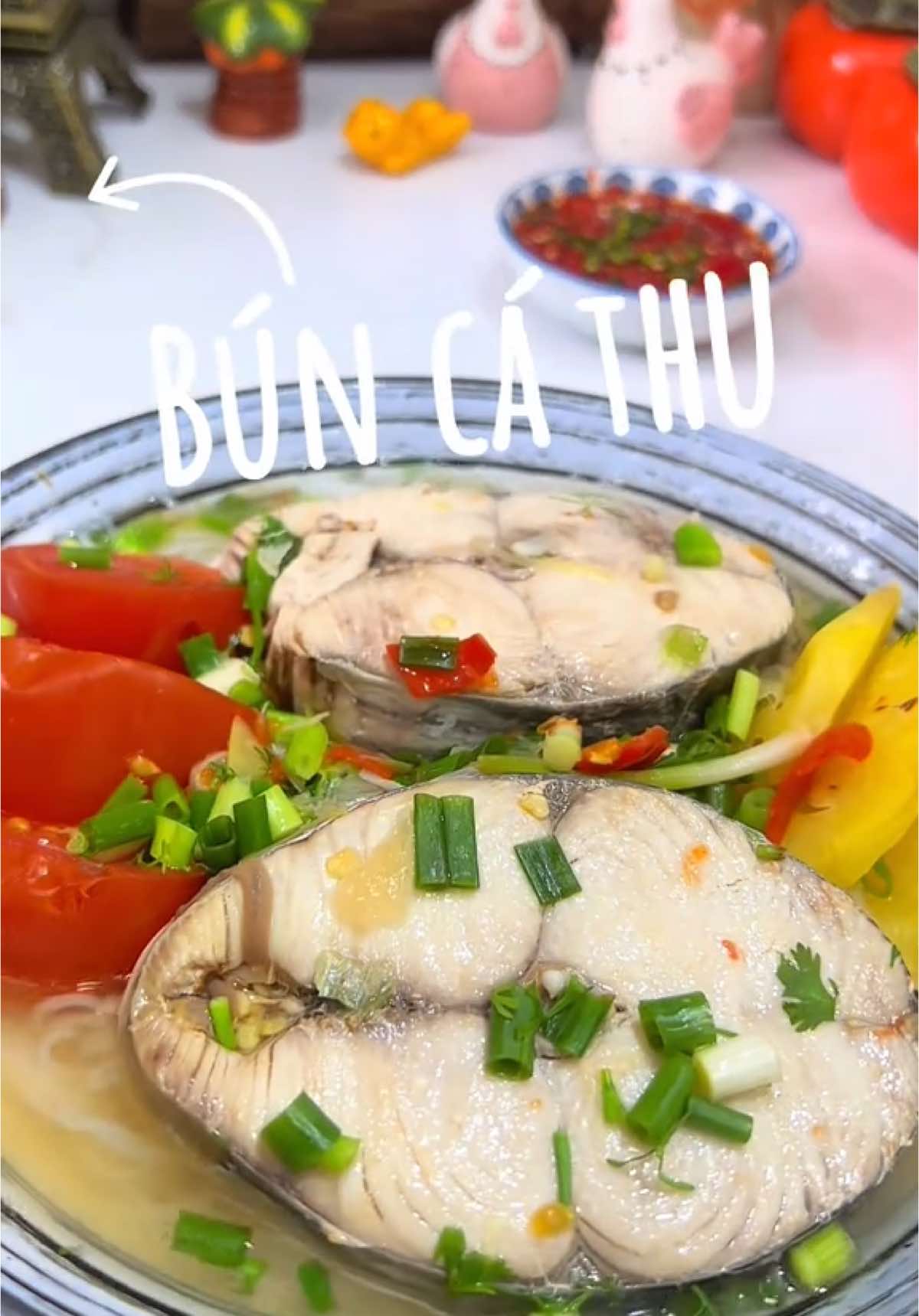 Bún cá thu ăn kèm chén mắm ớt. Chuyện đôi mình sao trớt quớt vậy anh? #HảoThíchVàoBếp #thíchvàobếp #thíchnấuăn #nấuăncùngtiktok #vaobepcungtiktok #monngonmoingay #búncáthu 