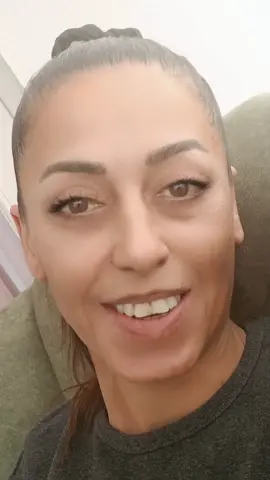 Mükemmel bir ilişki için değil.Size sahip olduğu için, Şükreden insanlara denk gelin 🤲🤲🤲