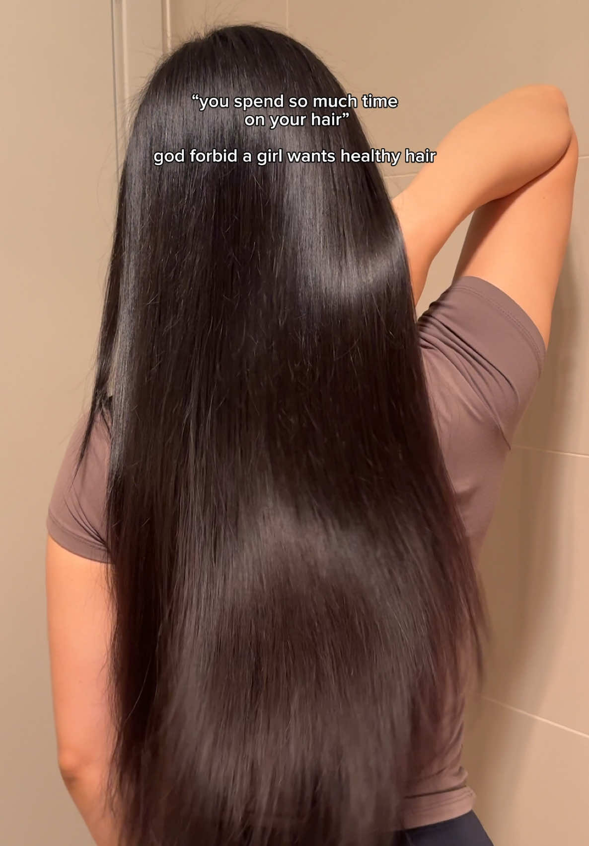 worth every second imo 🫢✨ let me know if you guys want an updated video on my haircare routine! @L’Oréal Paris glycolic acid gloss is one of my faves for smooth and shiny hair #hairtok #hairgoals #glasshair #healthyhair #haircare #lorealglycolicgloss #hairgloss 