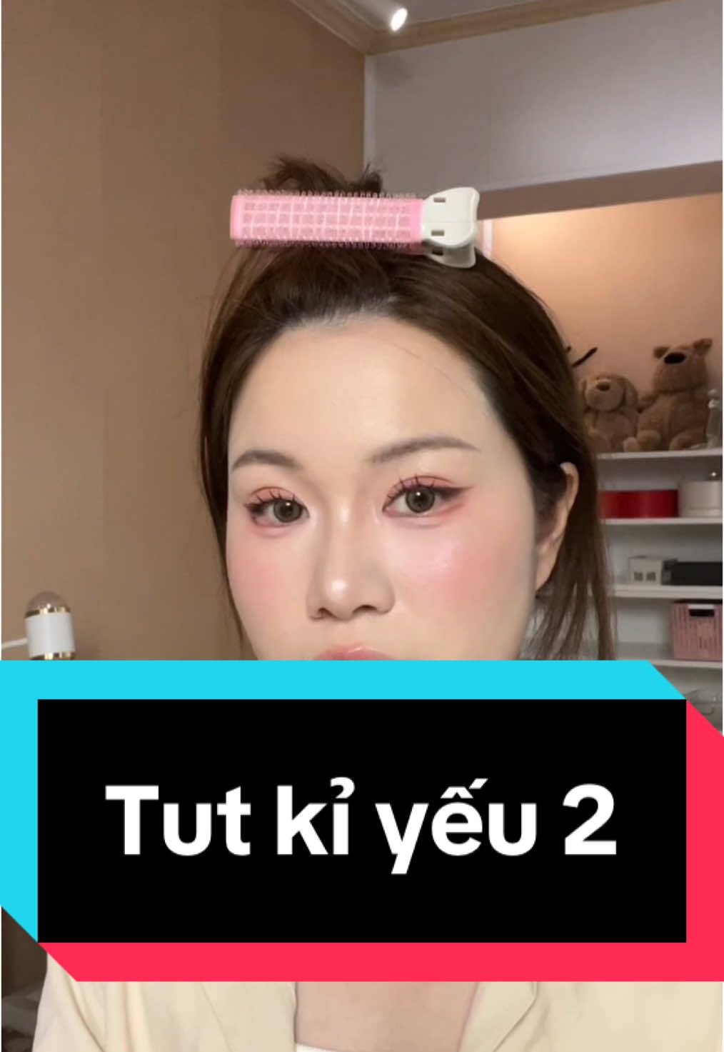 1 tut kỉ yếu tinh nghịch, hack mắt, 1 tone hồng ko quá kén da nhé #dangquynhlam #makeuptutorials #huongdanchitiet #makeupkiyeu #makeupdedang #lemonade