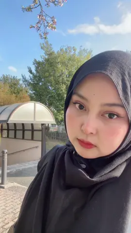 sekali lagi ya😬