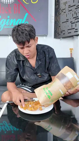 Ngon nhưng nóng ăn ít thì đc ăn nhiều thì ngon mà nóng , khó chịu vô cùng