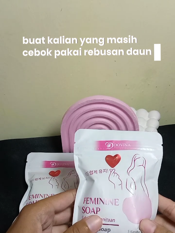 udah ya jangan cewok pake rebusan daun lagi pake ini aja simpel praktis harum wangi dan keset cara baru nyenengin suami ga pake ribet dan ga pake mahal #sabundovina  #sabundovinasoap  #sabundovinafemine  #dovina  #dovinafemininesoap  #sabunkewanitaan  #sabunkewanitaanviral  #sabunmissv 