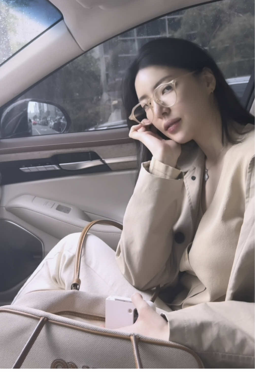 제니 아니고 여니☺️ Classic is the best 🤓 - ##likejennie##jennie##korean##tiktokshop##tiktokkorea##tiktokjapan##tiktokdubai##kbeauty##koreanmakeup##OOTD