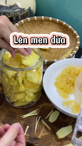 Các chị hay uống nước này lắm phải không. Dứa lên men #YenNguyenNguyen #LearnOnTikTok #xaykenhtiktok2024 #bếp_nhà_mình #hottrend #viraltiktok #yeubepnghiennha #xaykenhtiktok 