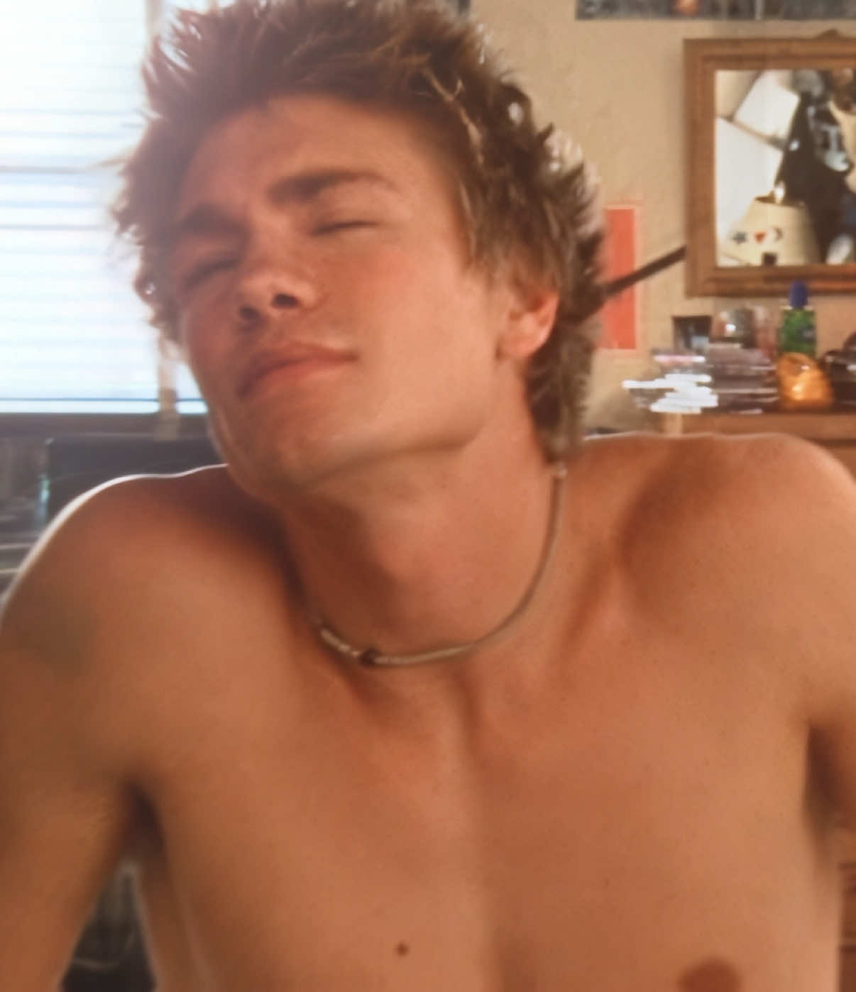GIRL LOOK AT THAT BODY. 😍 || #charlietodd #dawsonscreek #tristandugray #gilmoregirls #tristandugrayedit #lucasscott #onetreehill #chadmichaelmurray #chadmichaelmurrayedit #fyp #fypシ #edit #edits #viral #viralvideo #makemefamous 