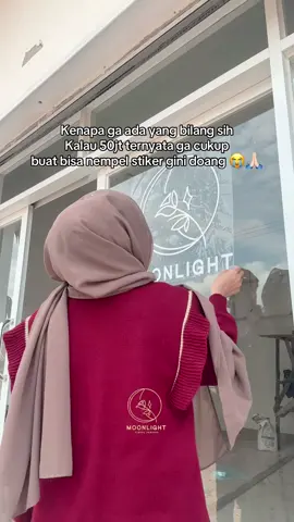 Tapi udah alhamdulillah banget akhirnya wistlist moonie tercapai di usia segini . 2 tahun berkecimpung di dunia florist. MaasyaAllah 💋🥰 semangat buat kalian para florist yang sedang berjuang mengusahakan store aesthetic itu. Semoga rezeki kita makin deras. Aamiin 😙 #florist #store #tokoflorist #bukettanjabtimur #hantaranjambi #buketjambi #bouquet #bucket #buket #smallbusiness #smallbusinessowner 
