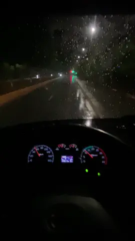 Chạy xe đêm mà trời mưa cũng chill dữ 😊😊#hino500 #93bp❤️✅xuhuongtiktok 