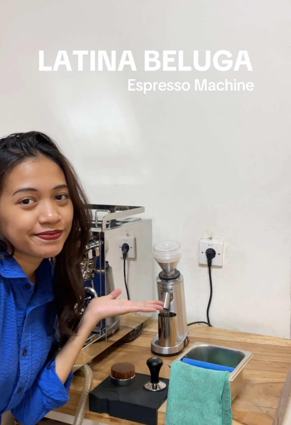 Latina Beluga hadir dengan tekanan 20 bar & PID kontrol suhu untuk hasil crema yang sempurna di setiap shot! Bukan sekedar kopi, ini Ekstraksi dengan Akurasi☕️ #coffee #espressomachine #espresso #latina 