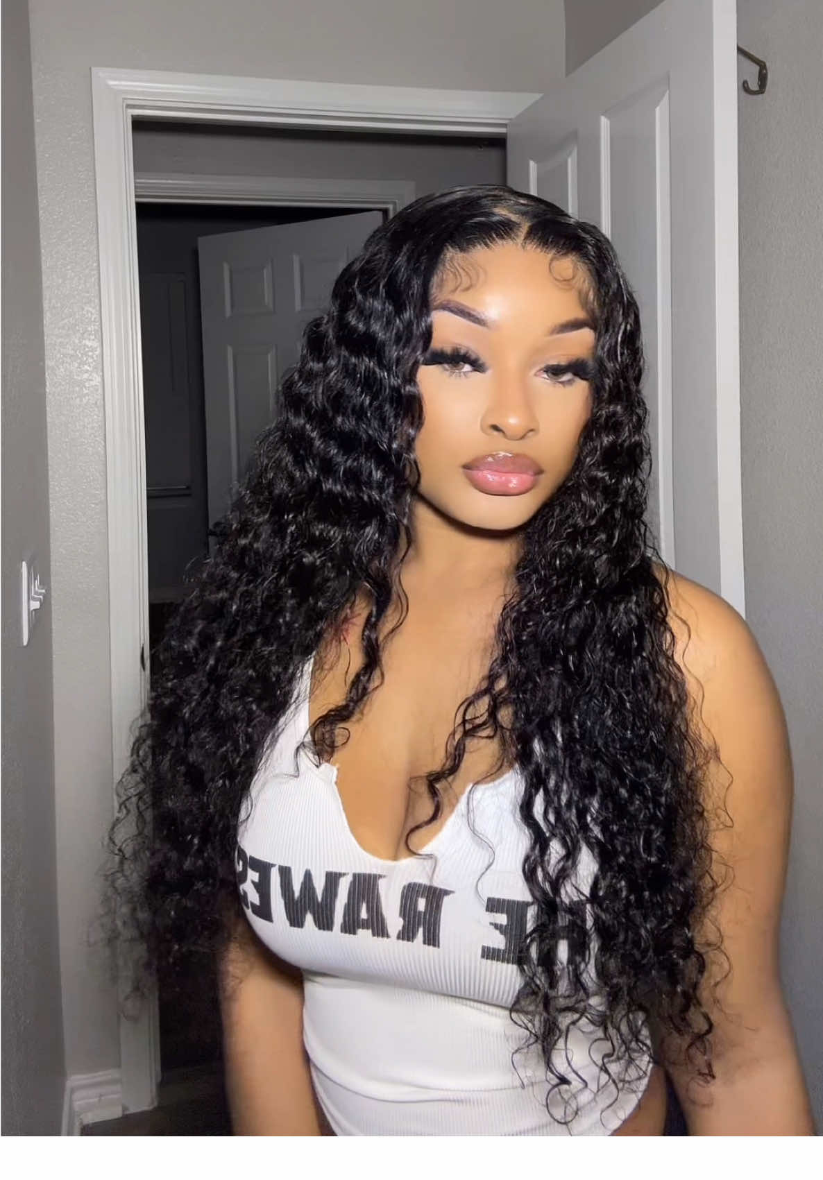 Who said something about Amazon wigs?🤏🏽. @Nsvnsv Hair_Amazon  30 inch $118 linked in bio. Go get it 💛 #curlyhairroutine #amazonfinds #amazonwigs 